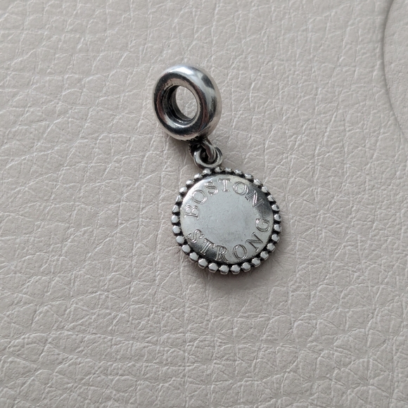 Pandora Dangle- Boston Strong - Picture 4 of 11